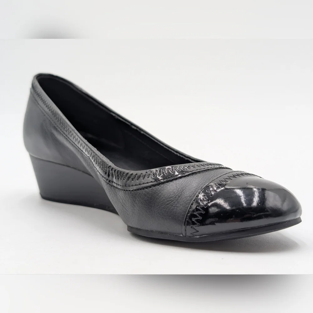 Cole Haan Women's Size 5B Black Leather Wedge Glossy Cap Toe Comfort Footbed